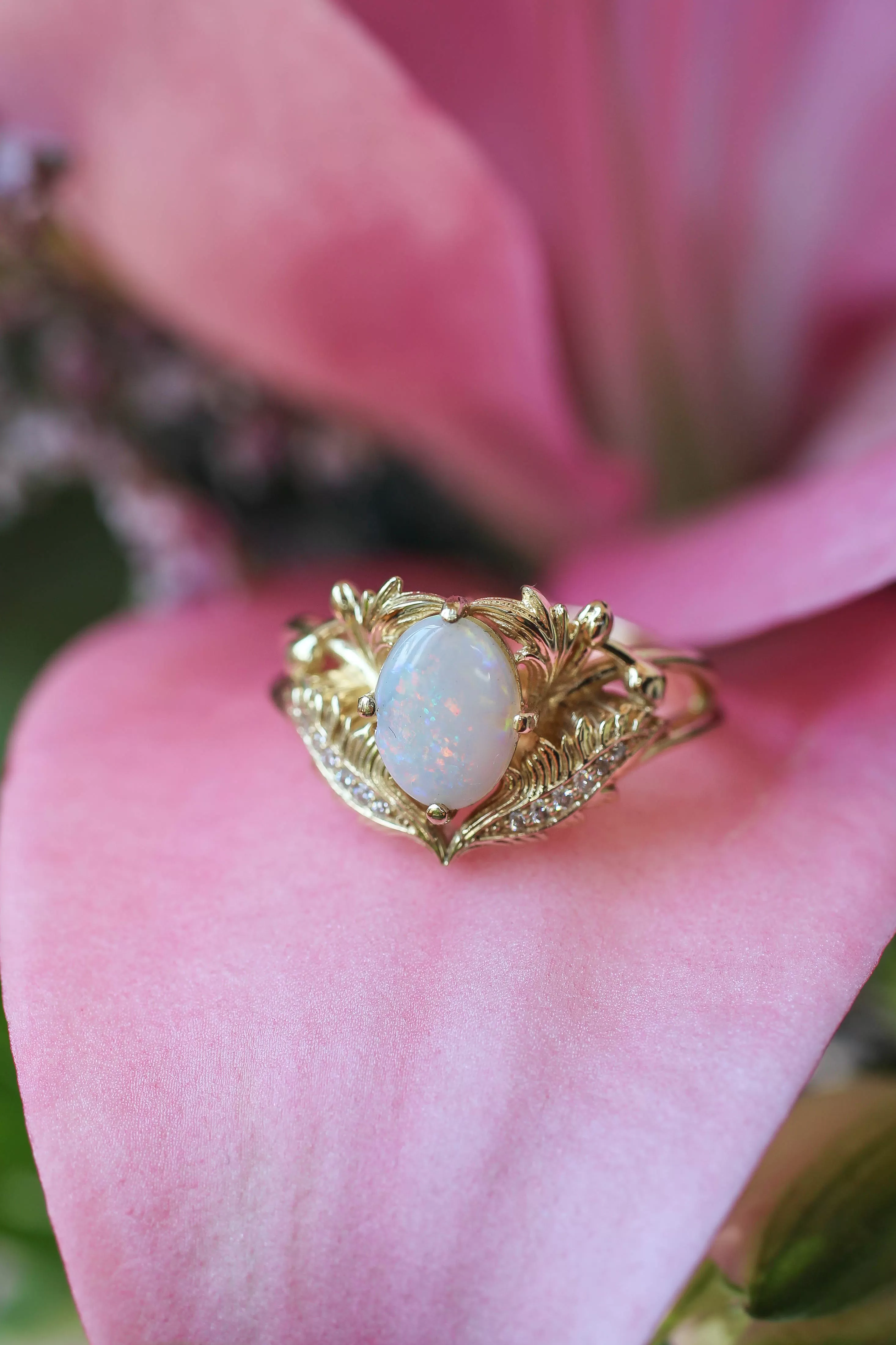 Adonis | oval gemstone setting