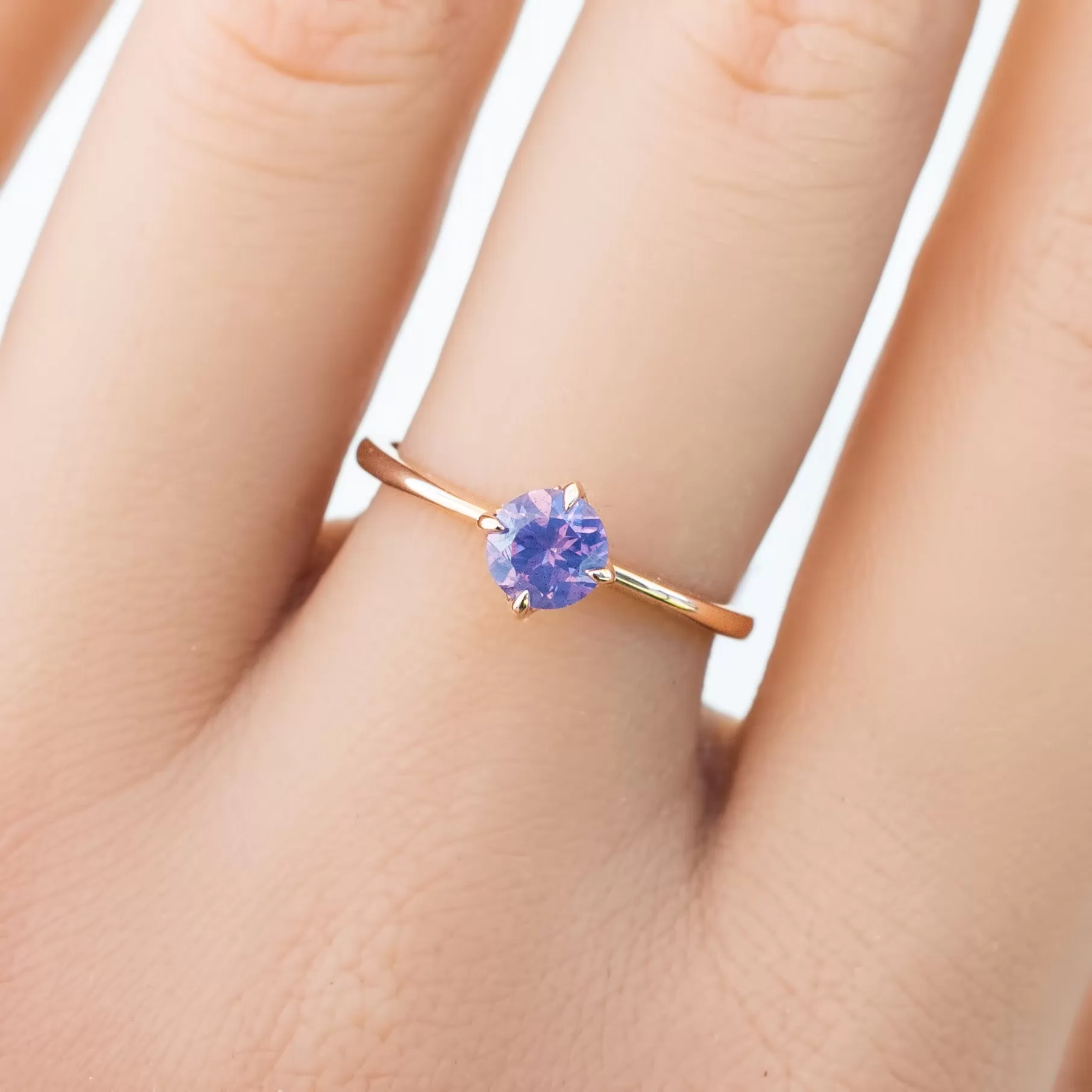 Alice Ring 5mm 0.60ct Umba Sapphire 14K Rose Gold