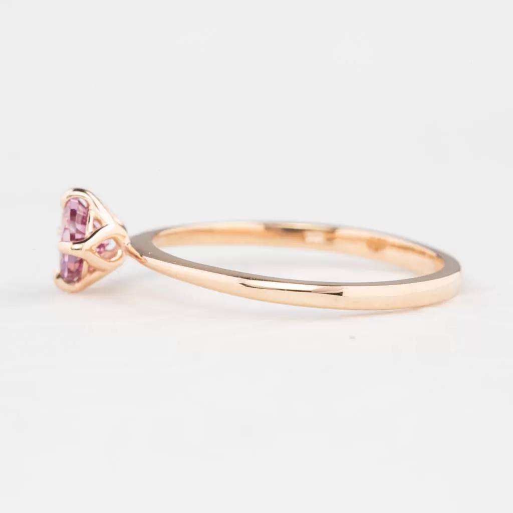 Alice Ring 5mm 0.60ct Umba Sapphire 14K Rose Gold