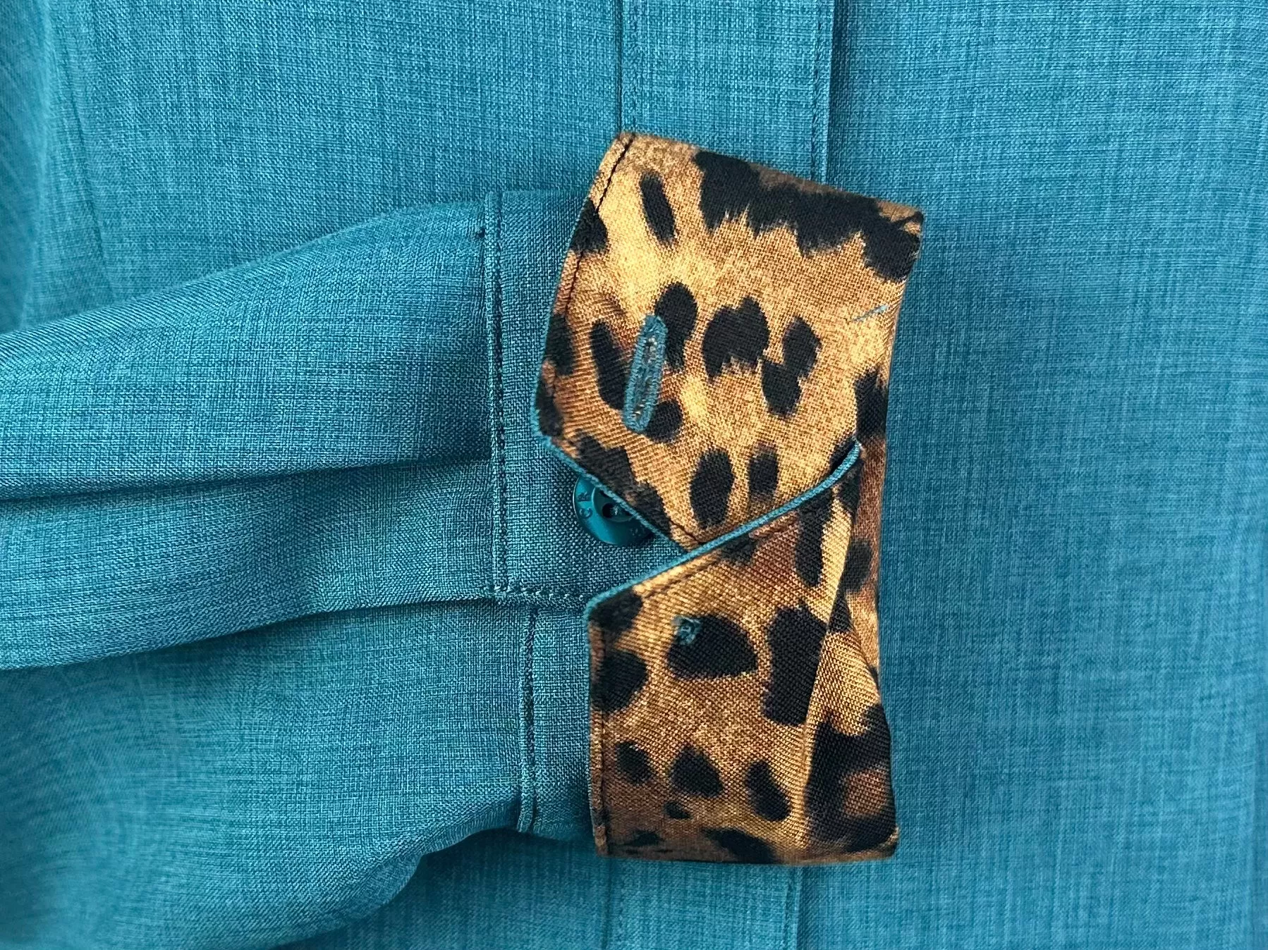 CR Sun Savvy Wild About Leopard Teal