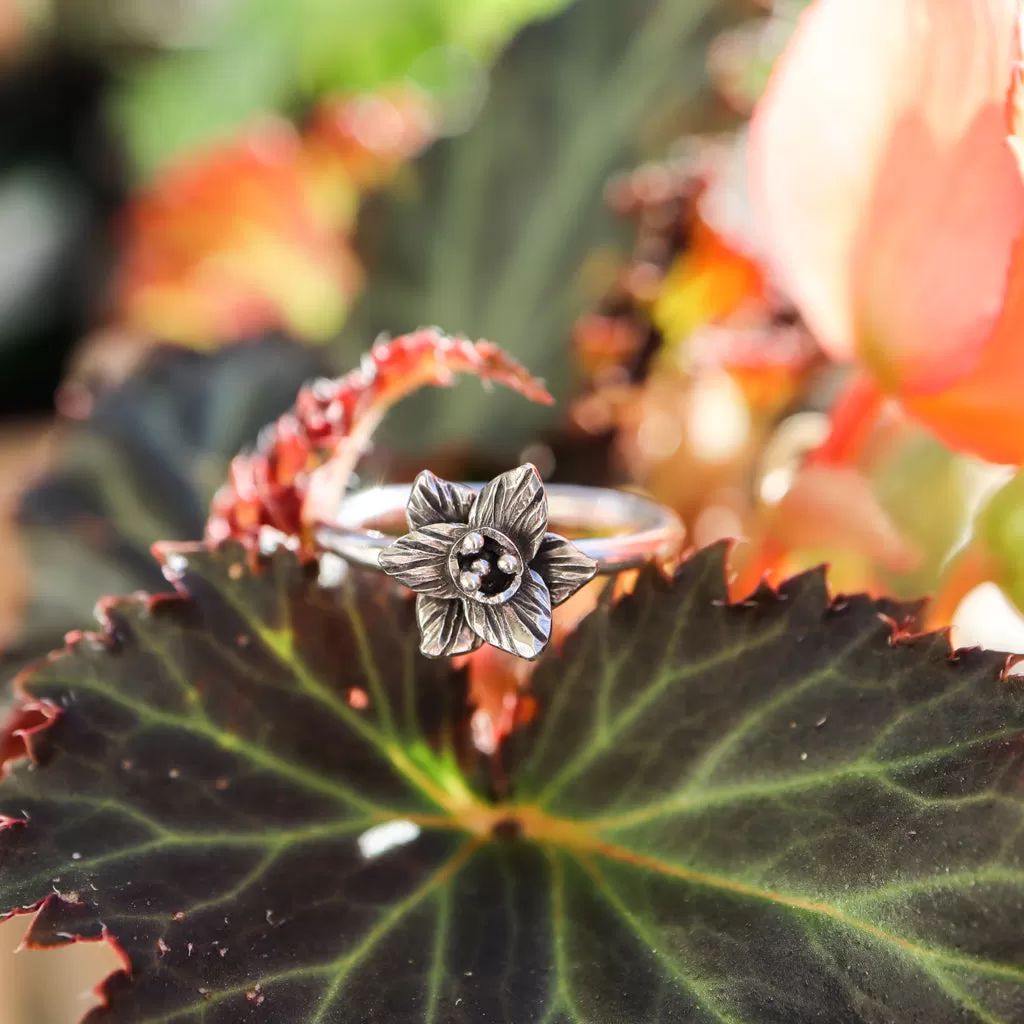 Daffodil Flower Bud Ring