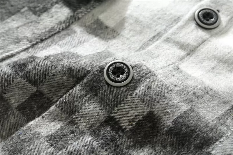 PLAID OVERSHIRT IN GREYSCALE FLANNEL - GREY