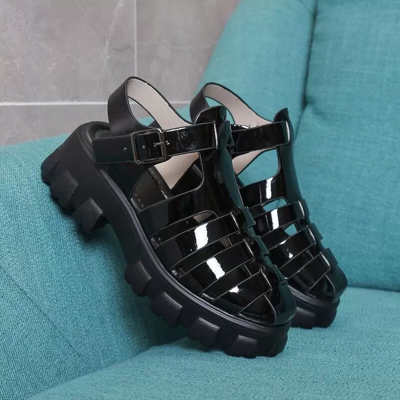 Round Toe Platform Sandals