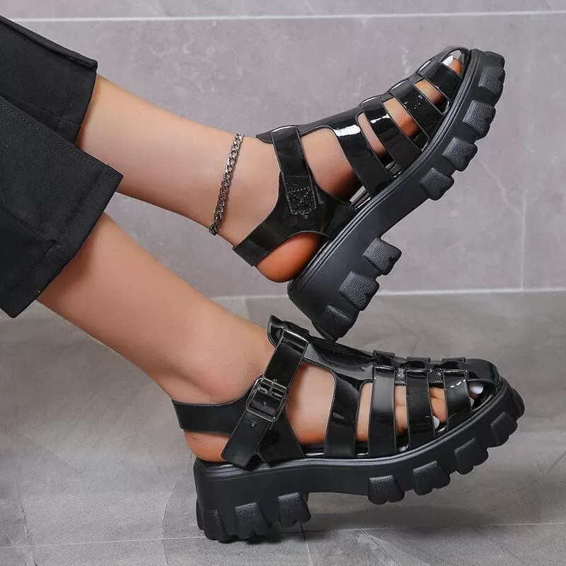 Round Toe Platform Sandals