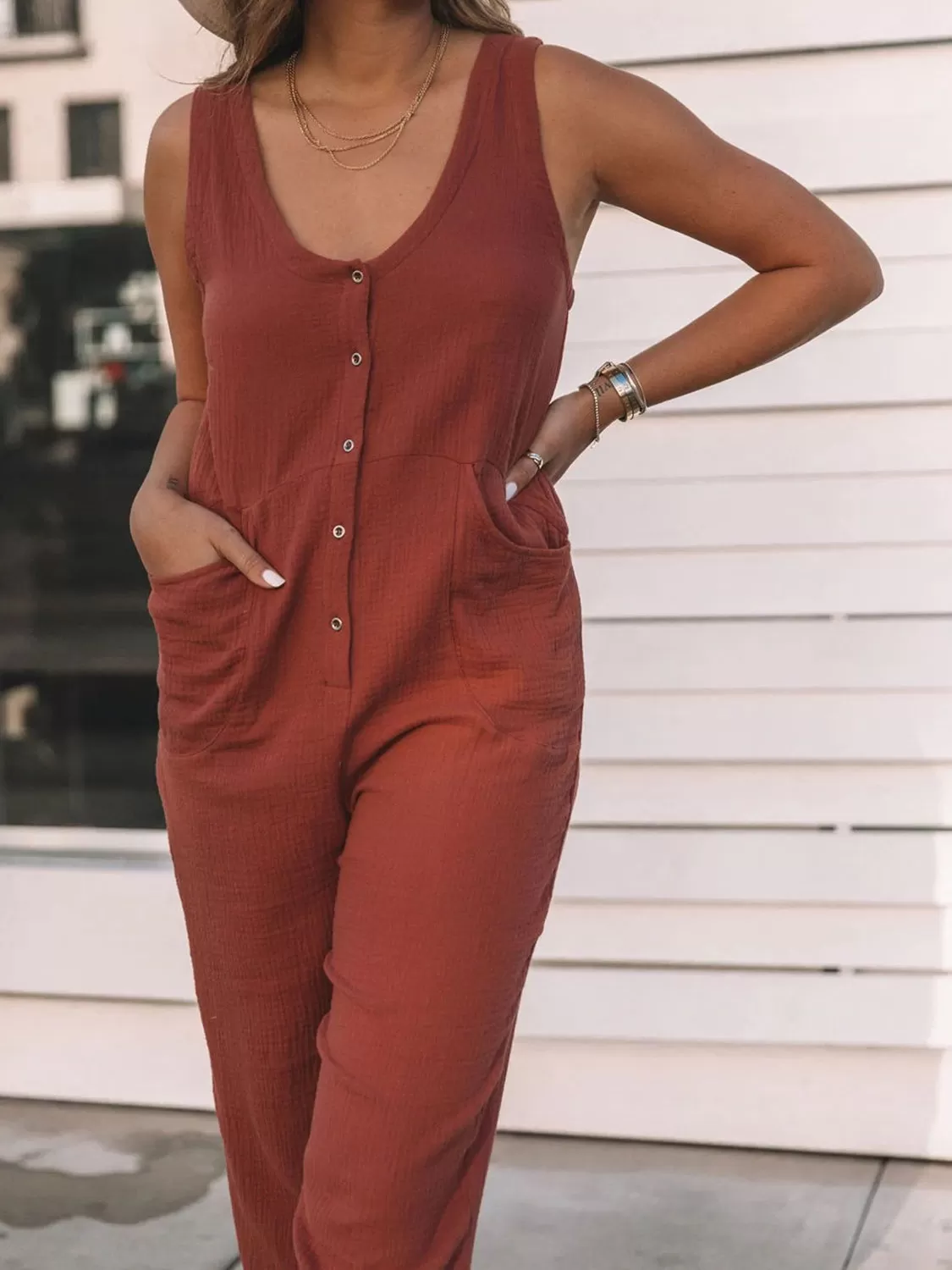 Sunset and Swim – Jumpsuit mit U-Ausschnitt und breiten Trägern in Übergröße