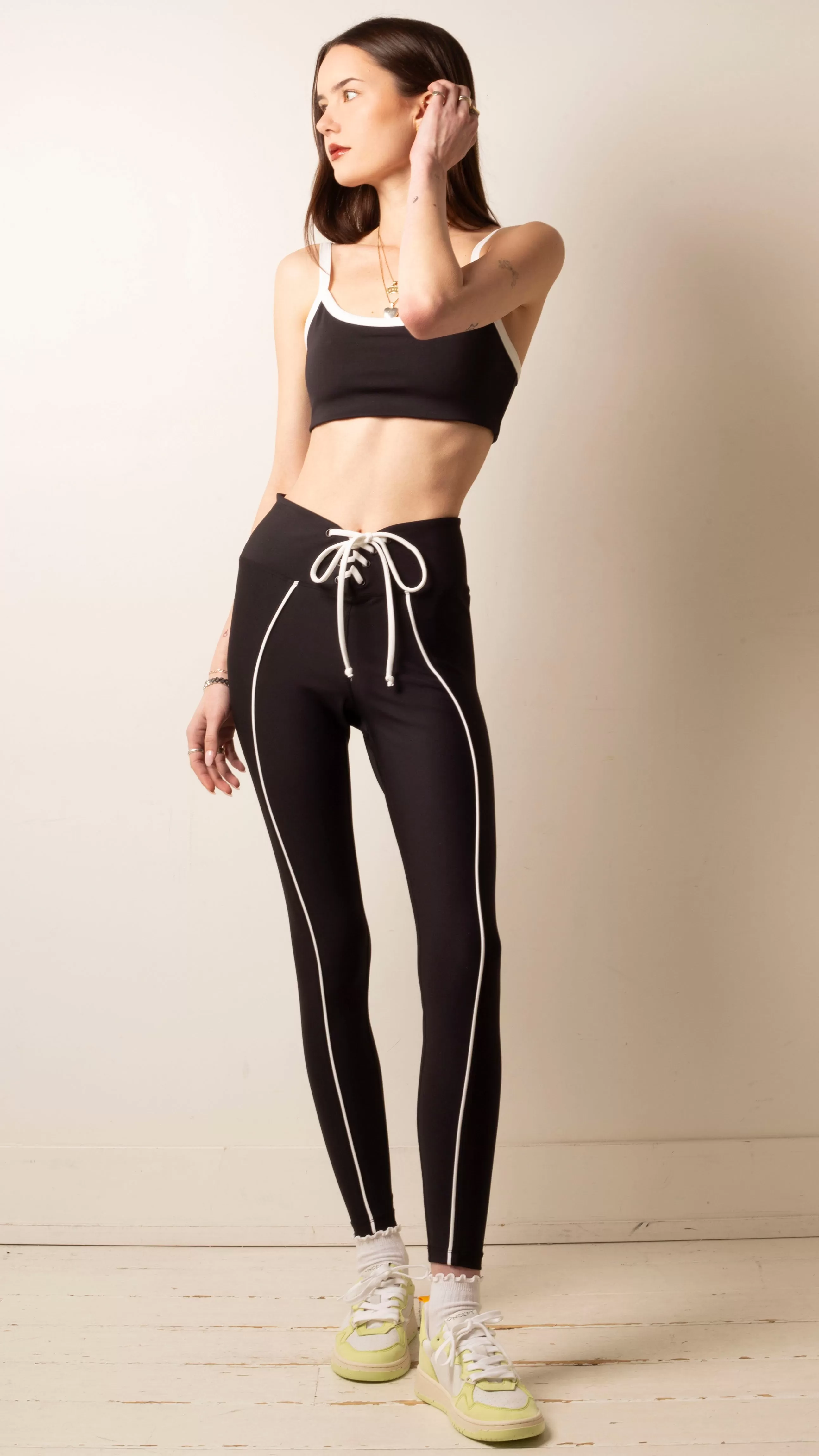 The Field Legging - Black/White