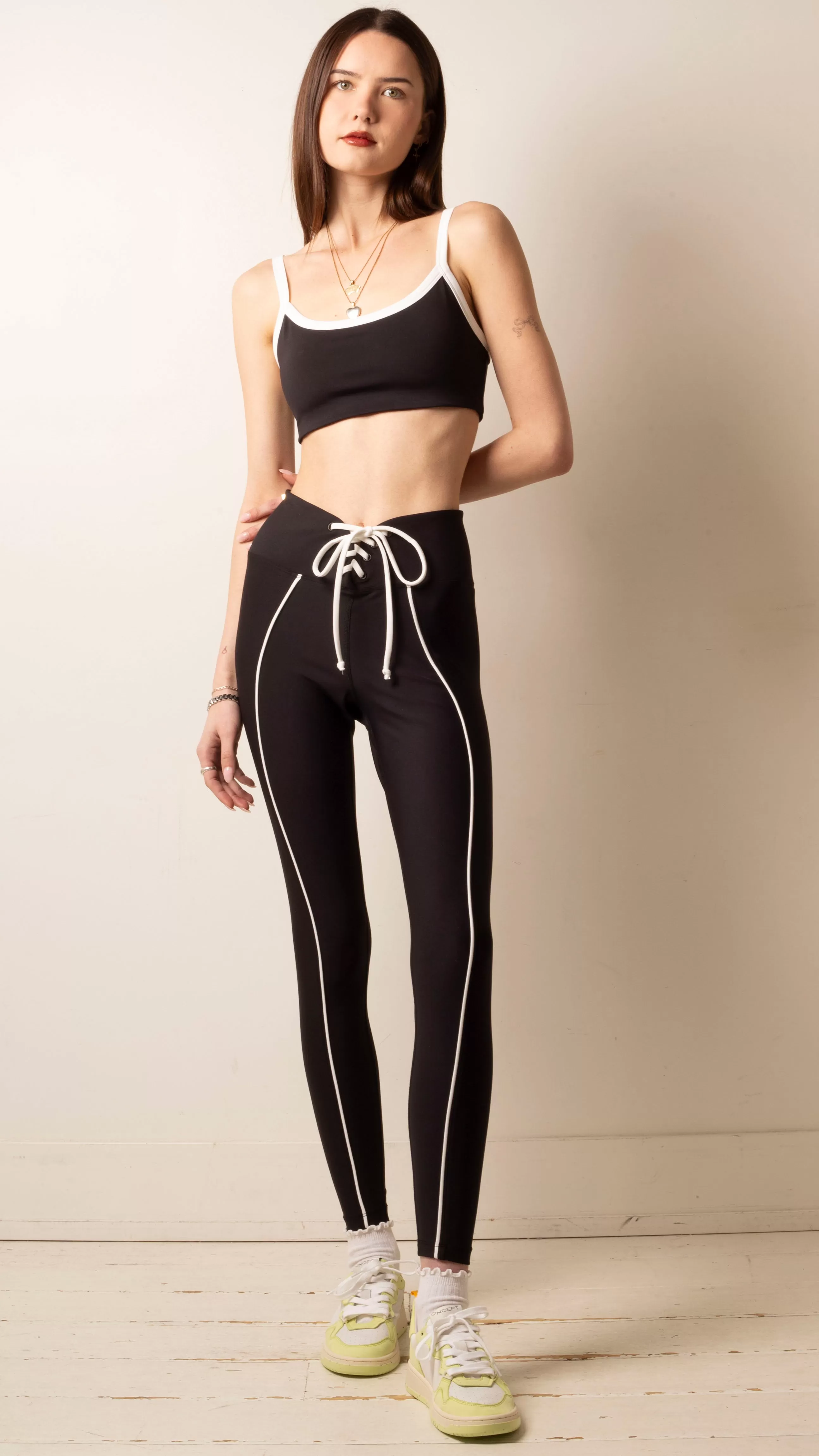 The Field Legging - Black/White