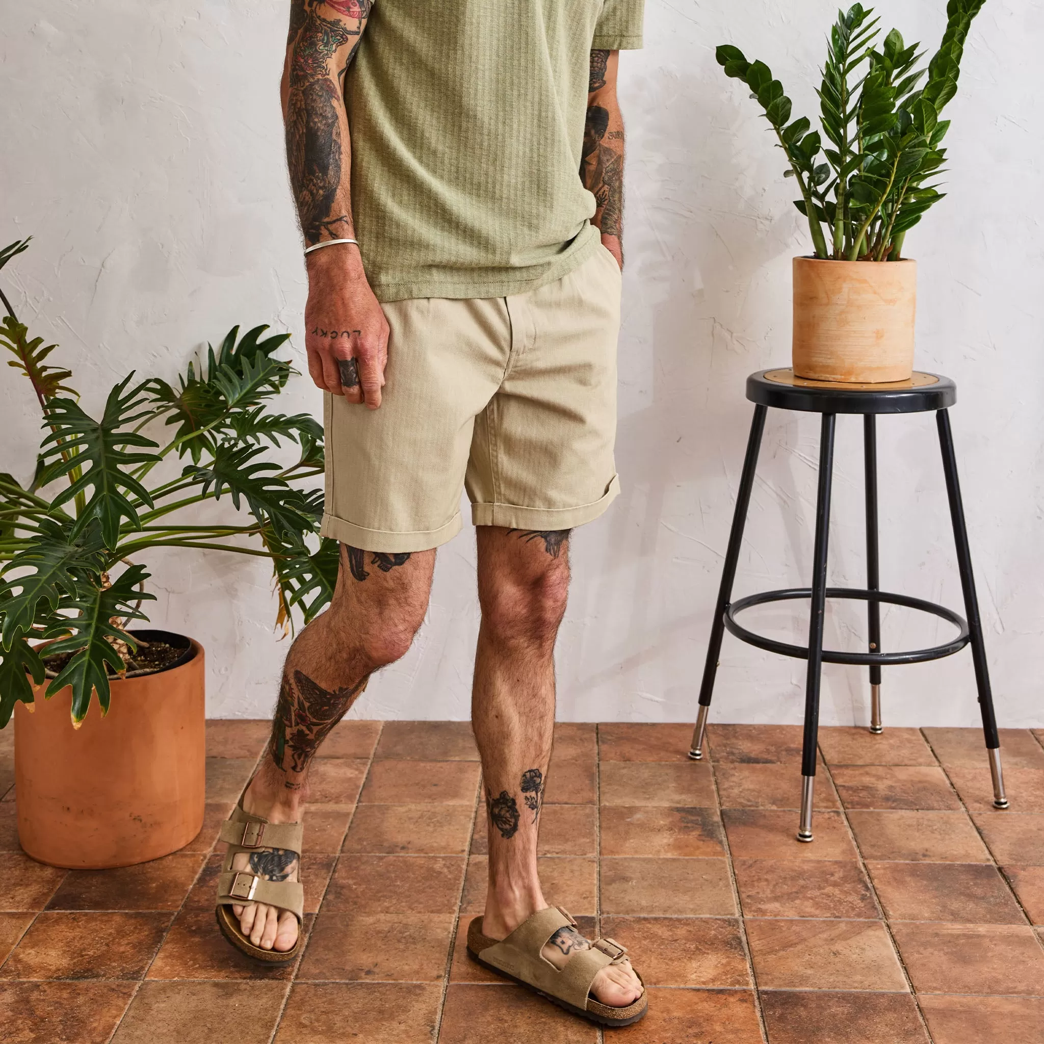 The Matlow Short in Dune Washed Herringbone