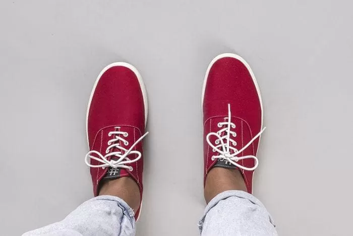 The Wave - Canvas sneaker from Ahimsa - red