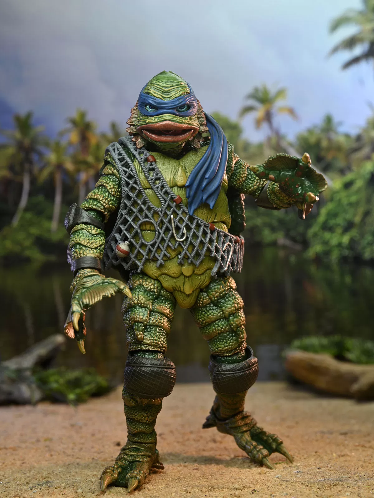 Ultimate Leonardo as the Creature from the Black Lagoon - 7 Action Figurine - Teenage Mutant Ninja Turtles X Universal Monsters - NECA Collectibles