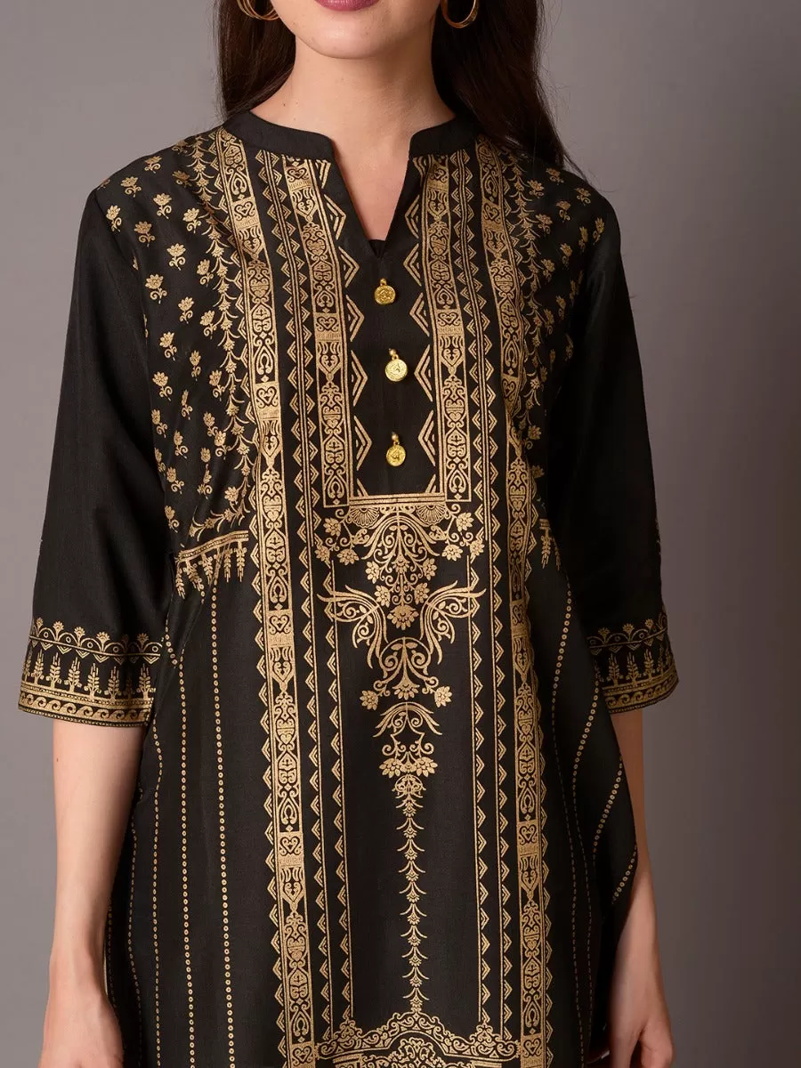 Women Black Mandarin Collar Kurta